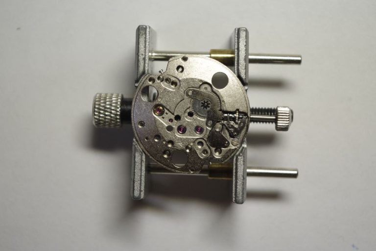 Caravelle Dive Watch Service