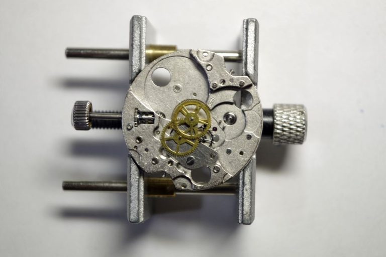 Caravelle Dive Watch Service
