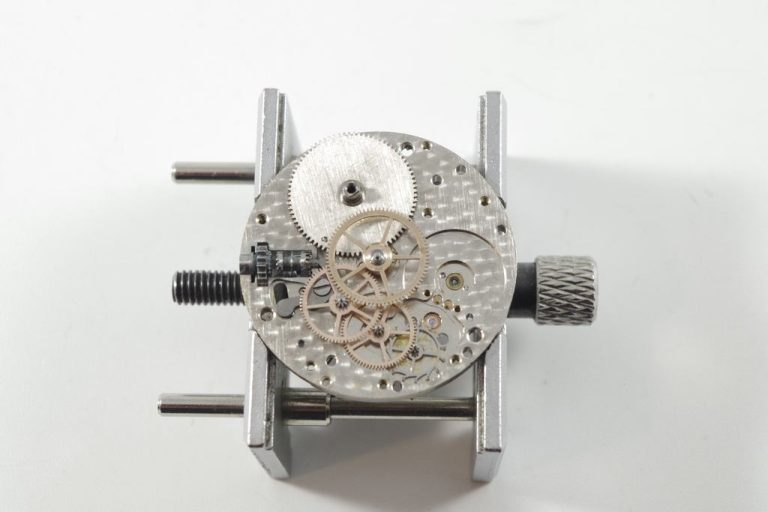 Vintage Illinois Watch Repair Service