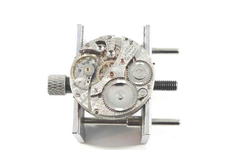 Vintage Illinois Watch Repair Service
